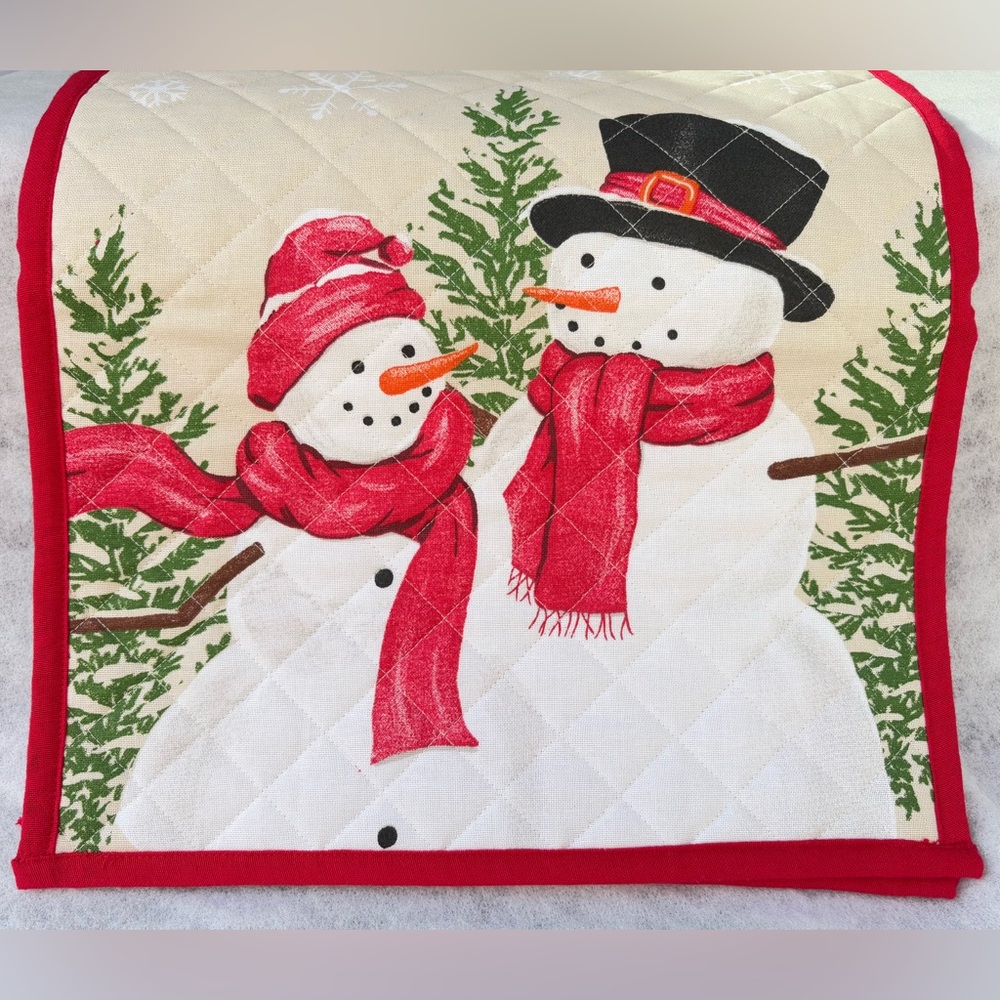 TABLE RUNNER - REVERSIBLE - WINTER THEME: Snow People or Solid Red